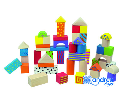 JUEGO ANDREUTOYS CONSTRUCCION BLOQUES MADERA 50 PIEZAS 18X18 CM