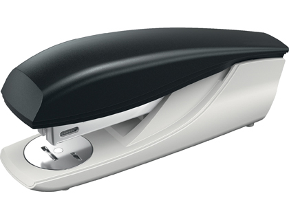[623370] GRAPADORA PETRUS 235 COLOR NEGRO CAPACIDAD 20 HOJAS USA GRAPAS 22/6 24/6 Y 26/6